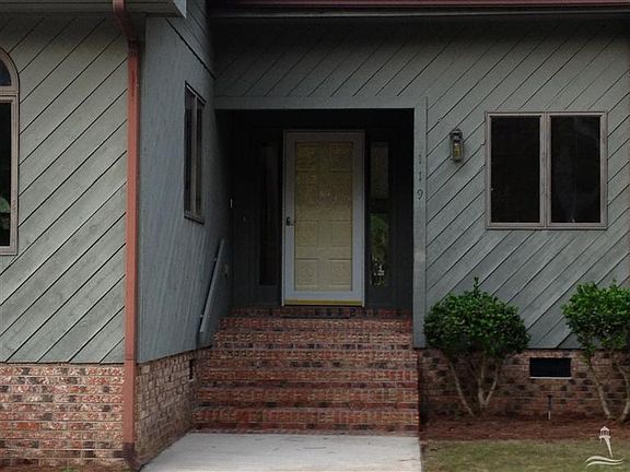 2nd image of 119 Country Club Drive SW