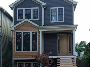 2127 W Balmoral Ave, Chicago, IL 60625