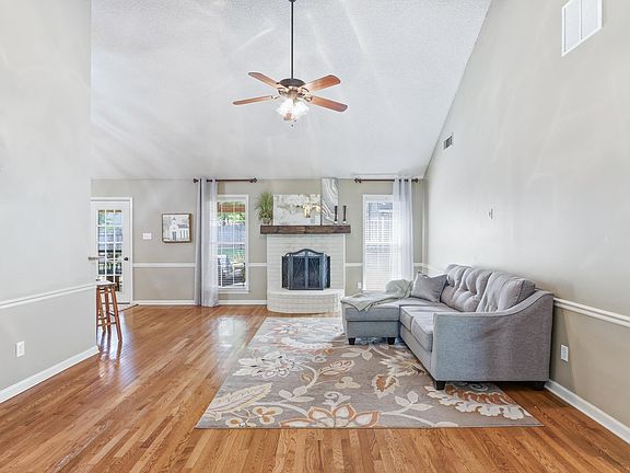 5th image of 3468 Hunterfield Trl