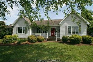 1st image of 517 Kennersley Farm Ln