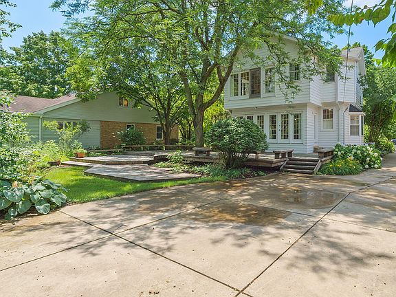 3rd image of 4615 Oakwood Ave