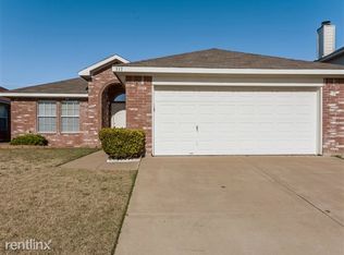 311 Tioga Dr, Arlington, TX 76002