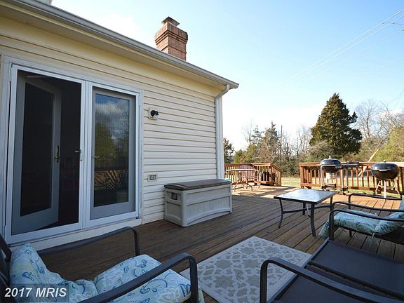 3rd image of 513 Jenifer Ct NE