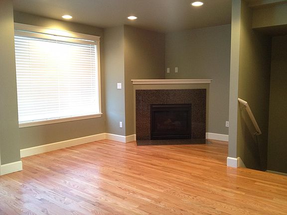 4th image of 10201 1st Ave NW #B