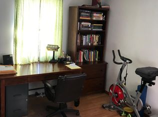 81 Old Amherst Rd, Belchertown, MA 01007