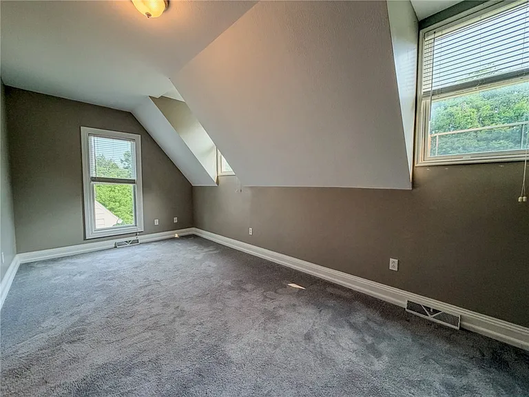 4349 Glen Eden Rd — Photo 34
