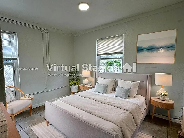 728 SW 6th St #2 — Photo 8
