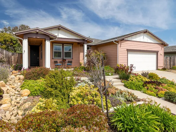 6372 Lagunitas Ct, Carpinteria, CA 93013