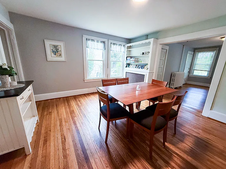 327 Pleasant St #1 — Photo 10
