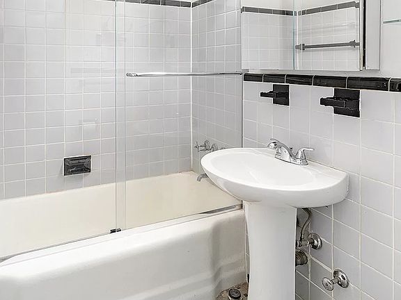 5th image of 45 W 10th St APT 1J