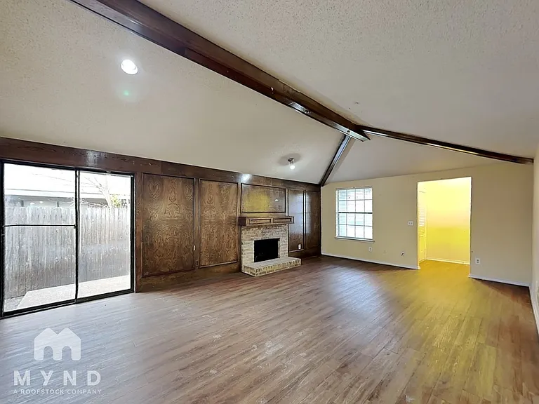 11809 Garden Terrace Dr — Photo 2