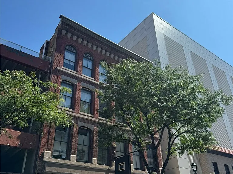 415 S Clinton St #205 — Photo 1