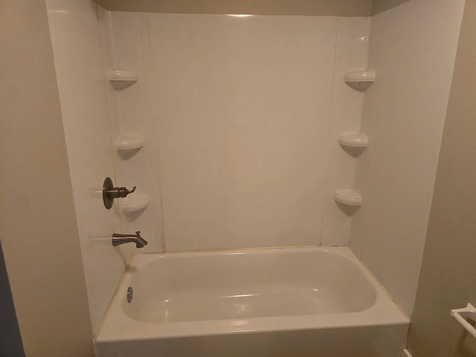 854 Milton St — Photo 4