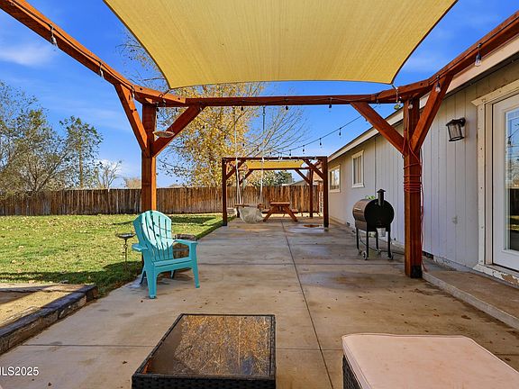 3rd image of 632 Occidental Dr