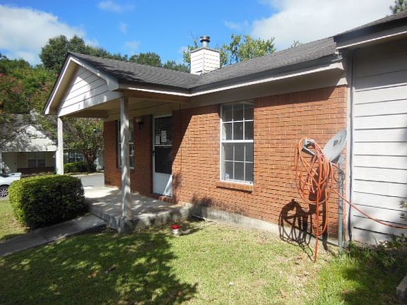 2nd image of 2854 Sun Valley Ct #A
