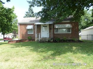 10652 Saint Augustine Ct, Saint Ann, MO 63074