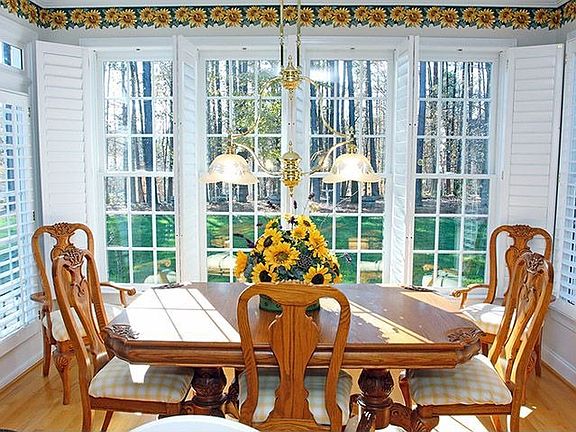 Breakfast room! TONS of natural light!