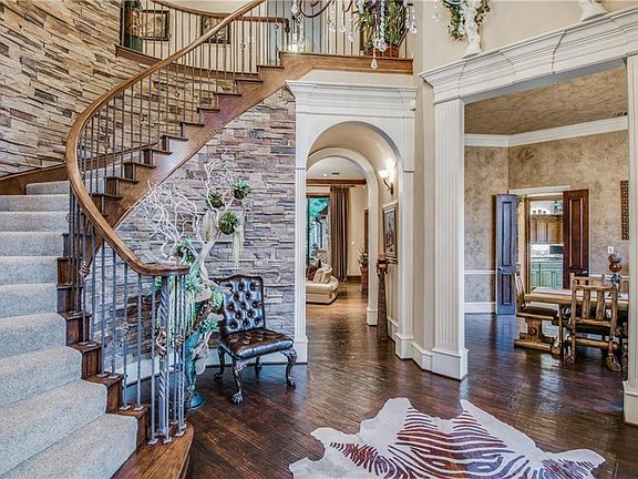 3rd image of 6416 Stone Canyon Dr