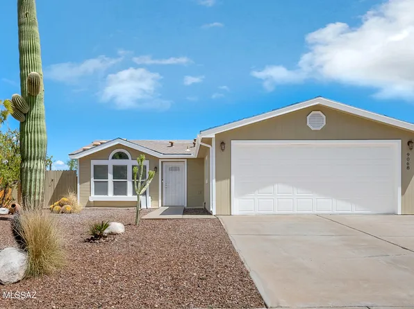 9068 N Valgrind Ln, Tucson, AZ 85743