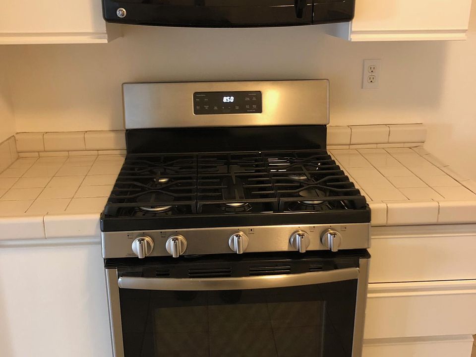 2nd image of 3861 Vinton Ave Unit 103