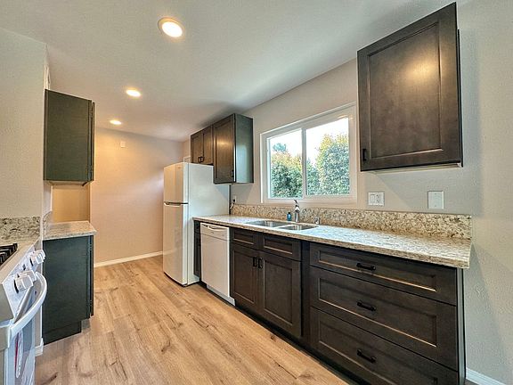 4th image of 4992 Tierra Baja Way
