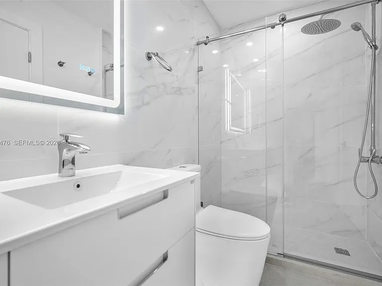 17911 NW 82nd Ave — Photo 17