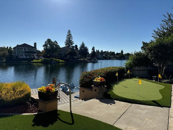 9316 Laguna Lake Way, Elk Grove, CA 95758