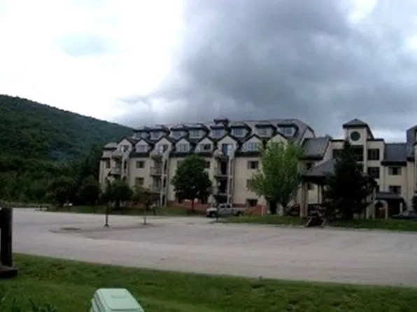 48 Cooper Memorial Drive #205, Lincoln, NH 03251