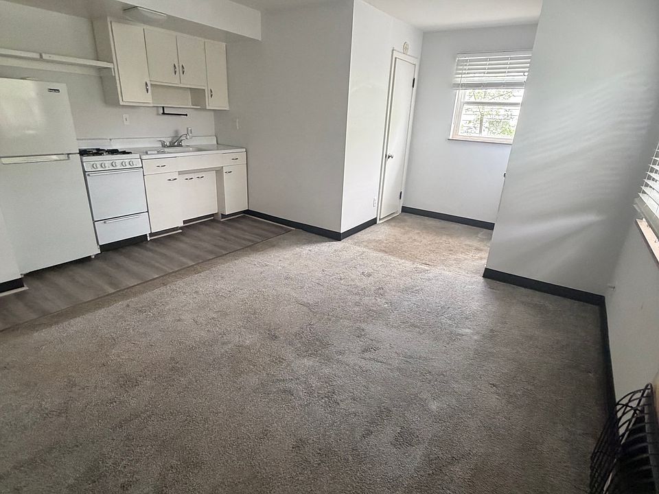2nd image of 1534 Sutton Ave APT 4