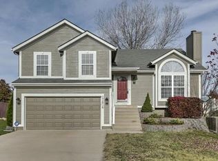 17616 W 112th St, Olathe, KS 66061