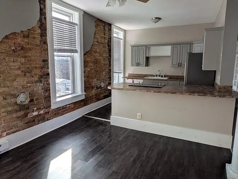 5 W Sandusky St #E — Photo 5