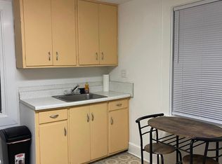 1720 Roseland St #3, Greensboro, NC 27408