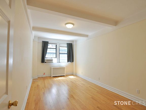 3rd image of 900 W End Ave APT 1E