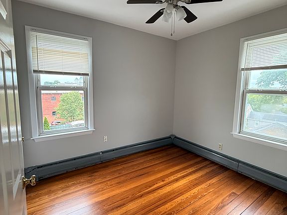4th image of 447 Ash St APT 3