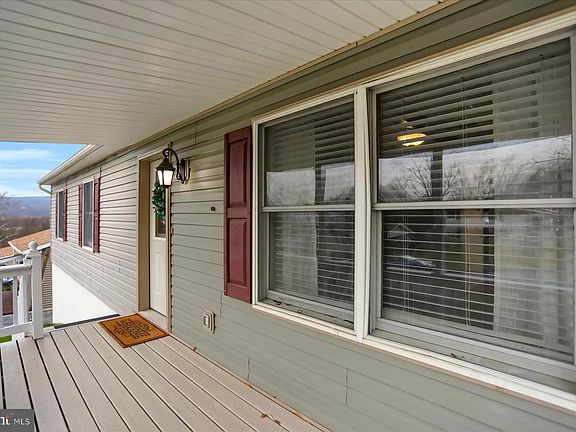 2nd image of 7 Greenwood Ave