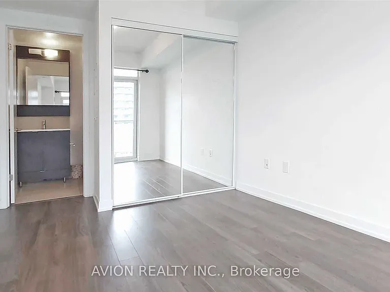 2560 Eglinton Ave W #1504 — Photo 8