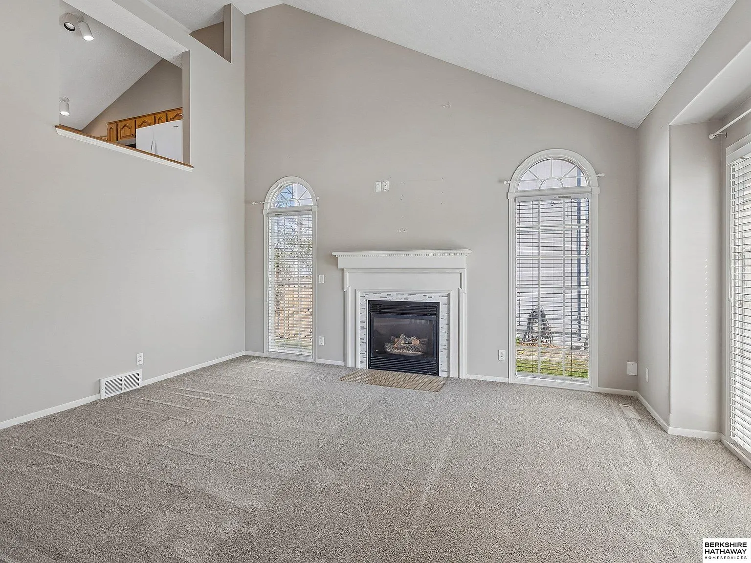 3 bed, 1912 sqft, $2,500 — Photo 4