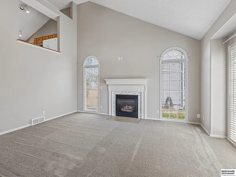 7308 S 155th Ave — Photo 4