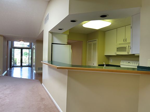 5th image of 5202 Parkhurst Dr