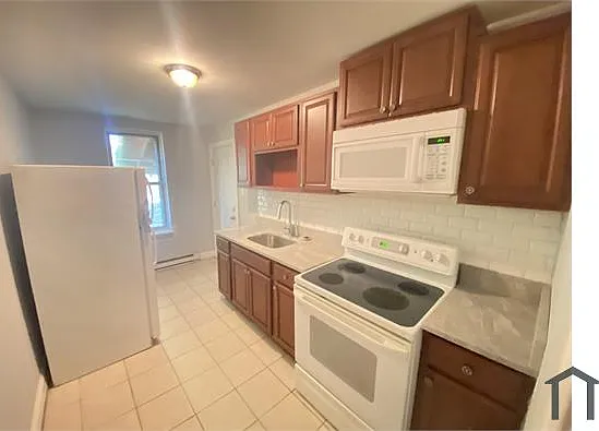 4 bed, 1607 sqft, $1,600 — Photo 4