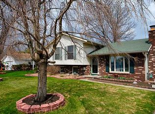 3467 Piper Dr, Northwood, OH 43619