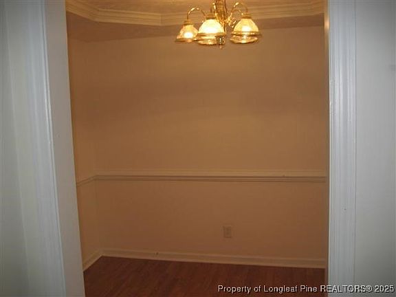 5th image of 125 Mosswood Dr