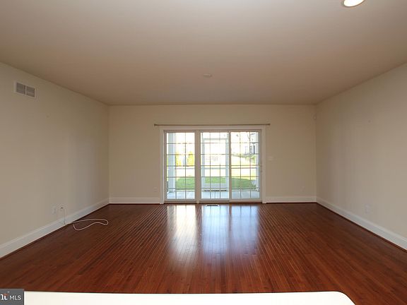 5th image of 18793 Bethpage Dr #16C