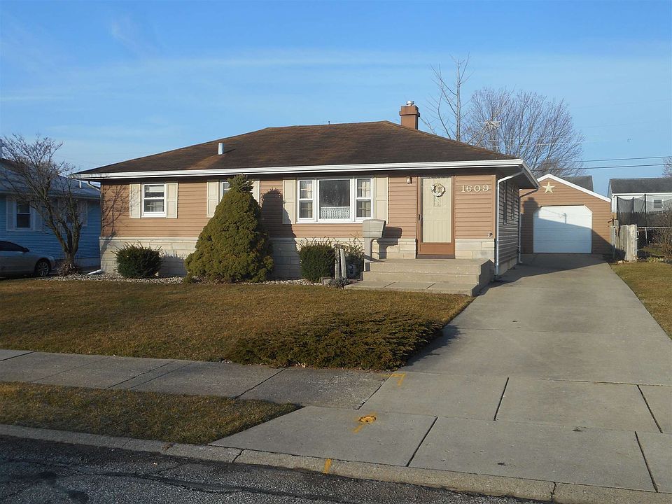 1st image of 1609 N Iowa St