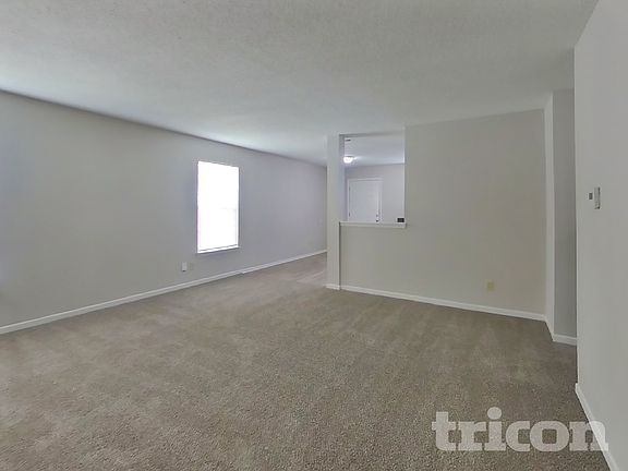 2nd image of 1905 Blue Pine Ln