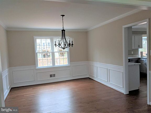 4th image of 4850 Slatestone Ct