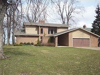 5th image of 3723 Edgewater Dr