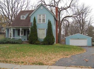 205 E Brayton Rd, Mount Morris, IL 61054