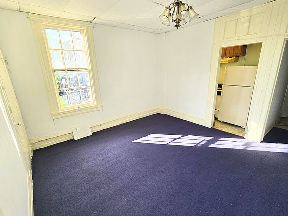 4th image of 1416 Park Ave APT 2R