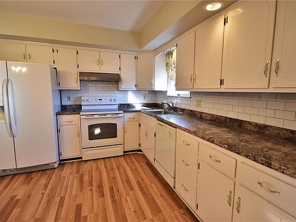 4th image of 4081 Devonshire Rd